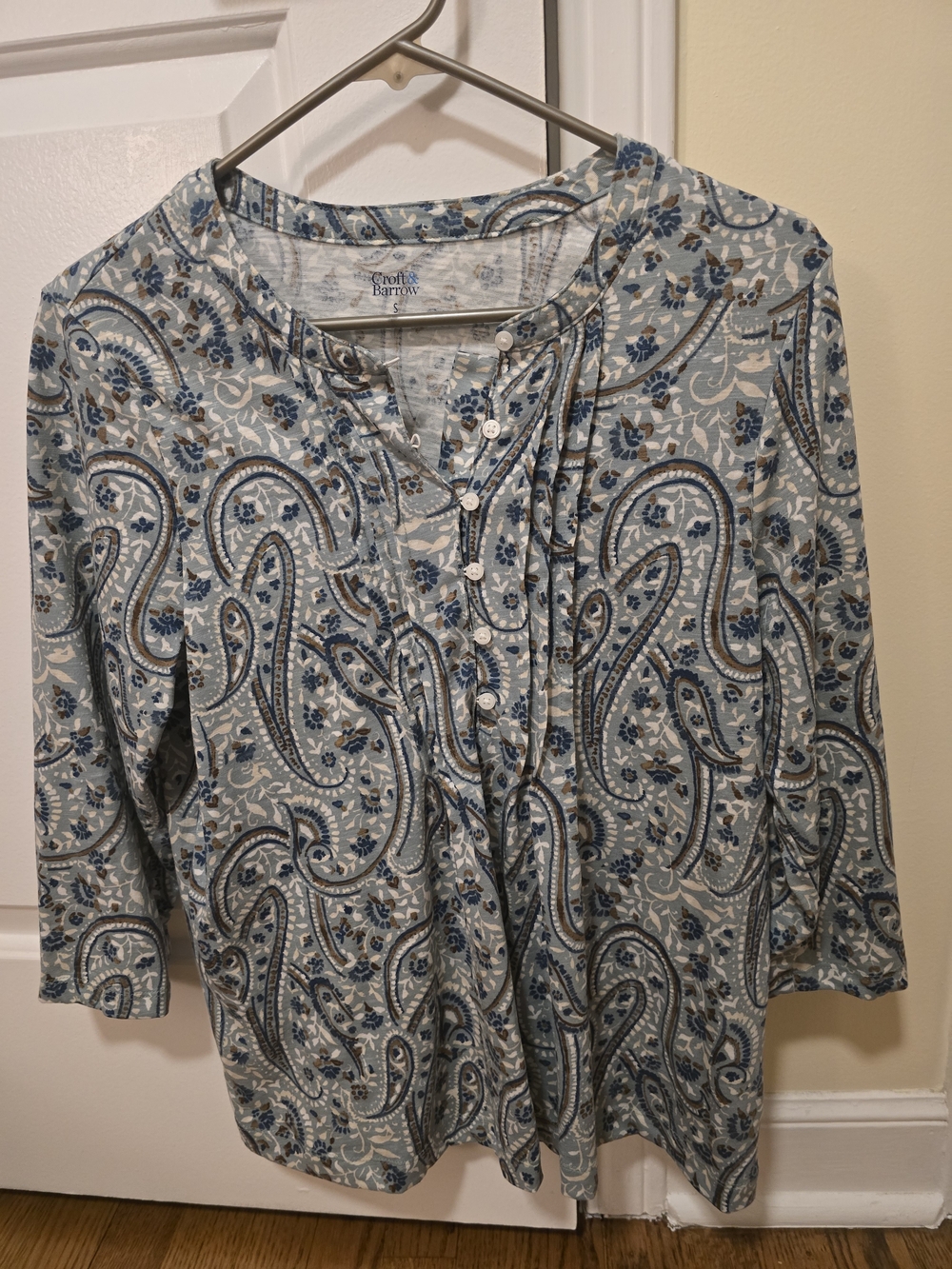 Croft & Barrow Blue Paisley Button-Front Women's Top